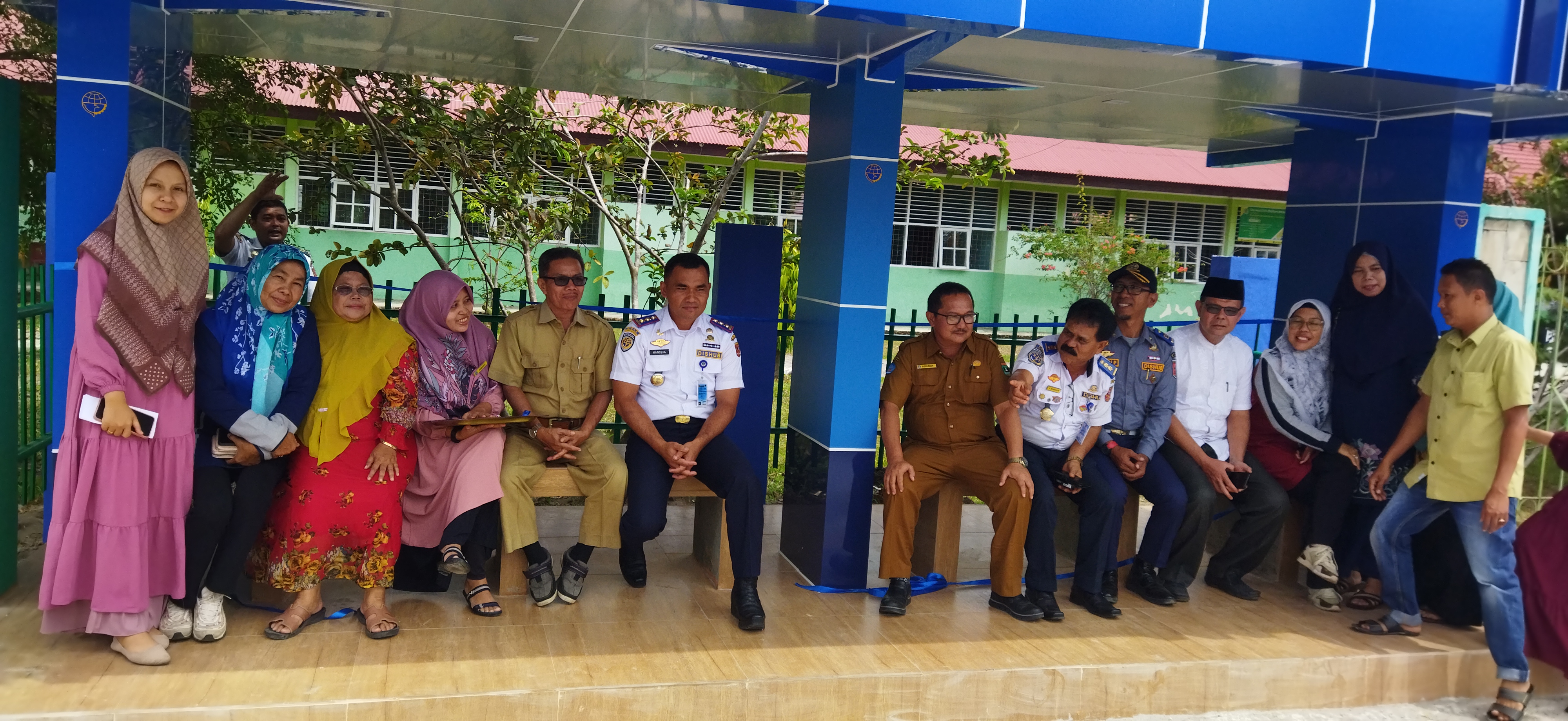 KEGIATAN PERESMIAN HALTE SMAN 1 TANJUNG MUTIARA